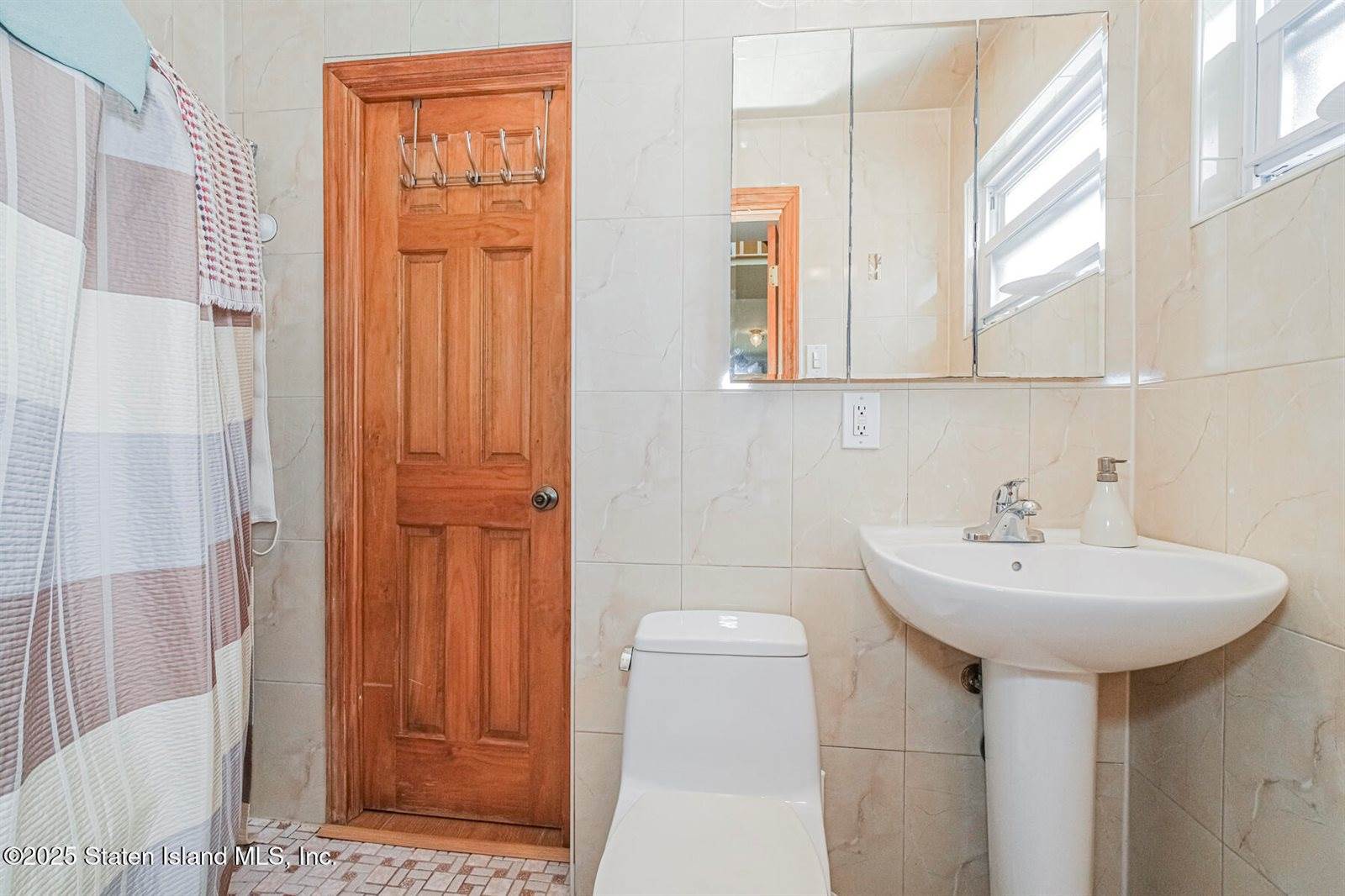 197 Slater Boulevard, Staten Island, NY 10305