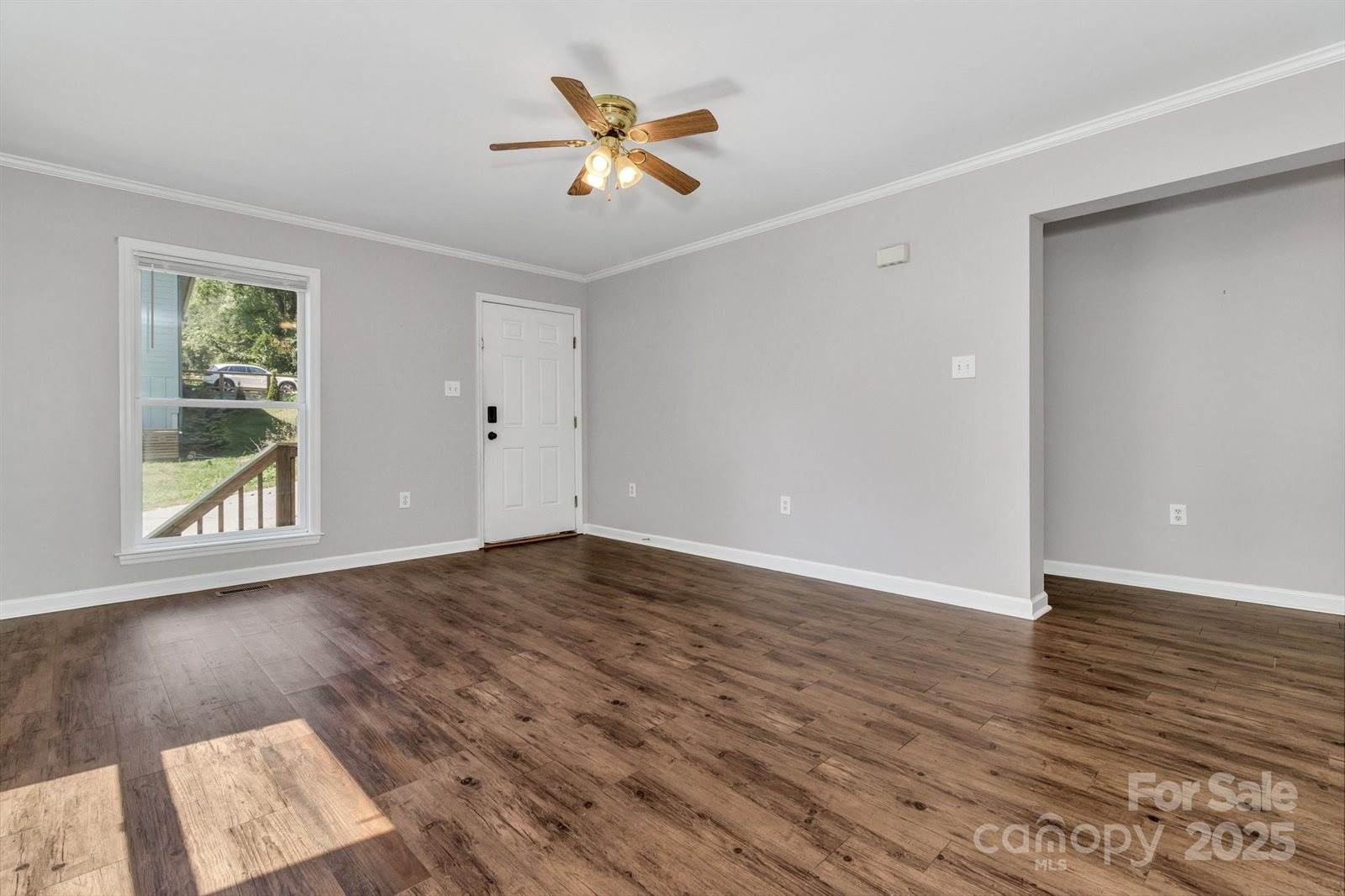 11 Vine Street, Asheville, NC 28804