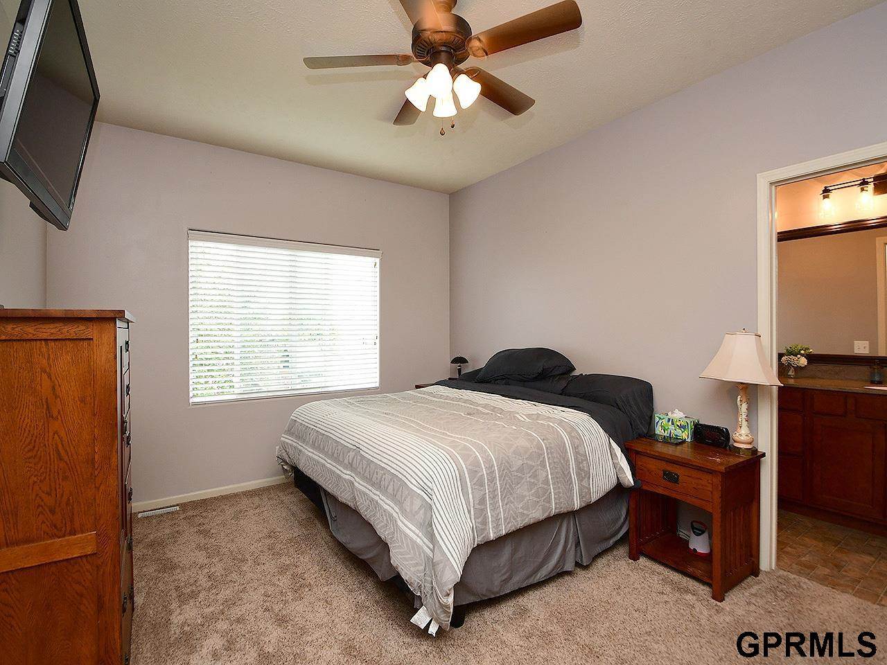 6202 South 189th Street, Omaha, NE 68135