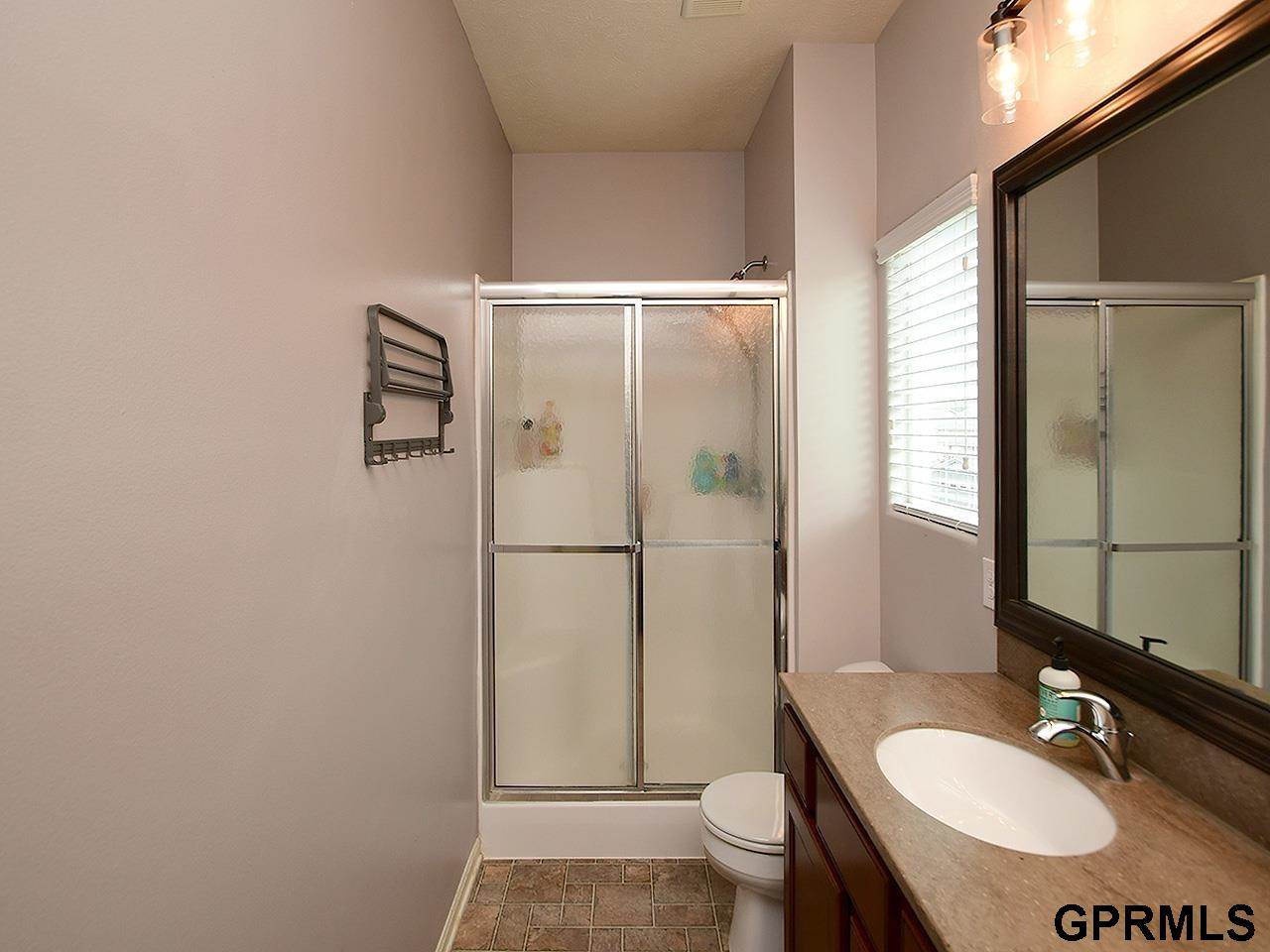 6202 South 189th Street, Omaha, NE 68135