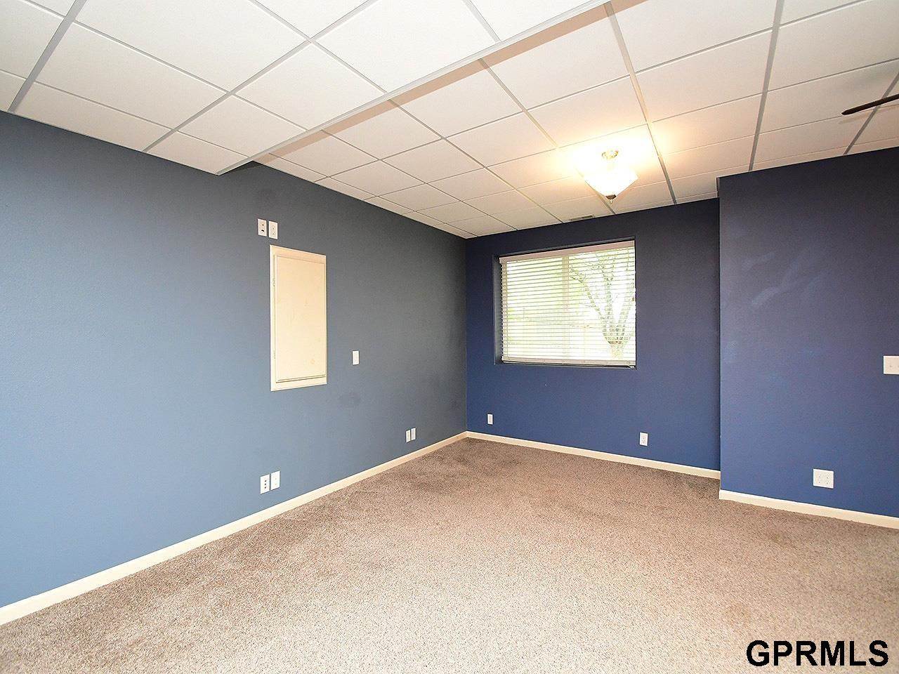 6202 South 189th Street, Omaha, NE 68135