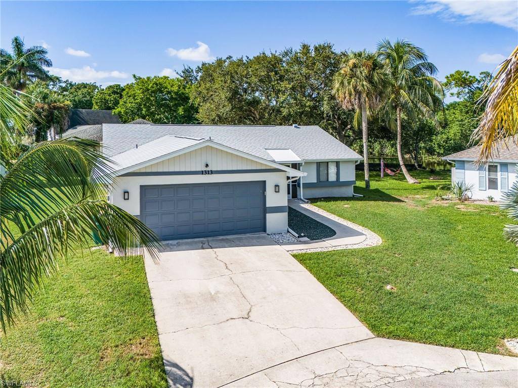 1313 Opuntia Ln, Naples, FL 34105