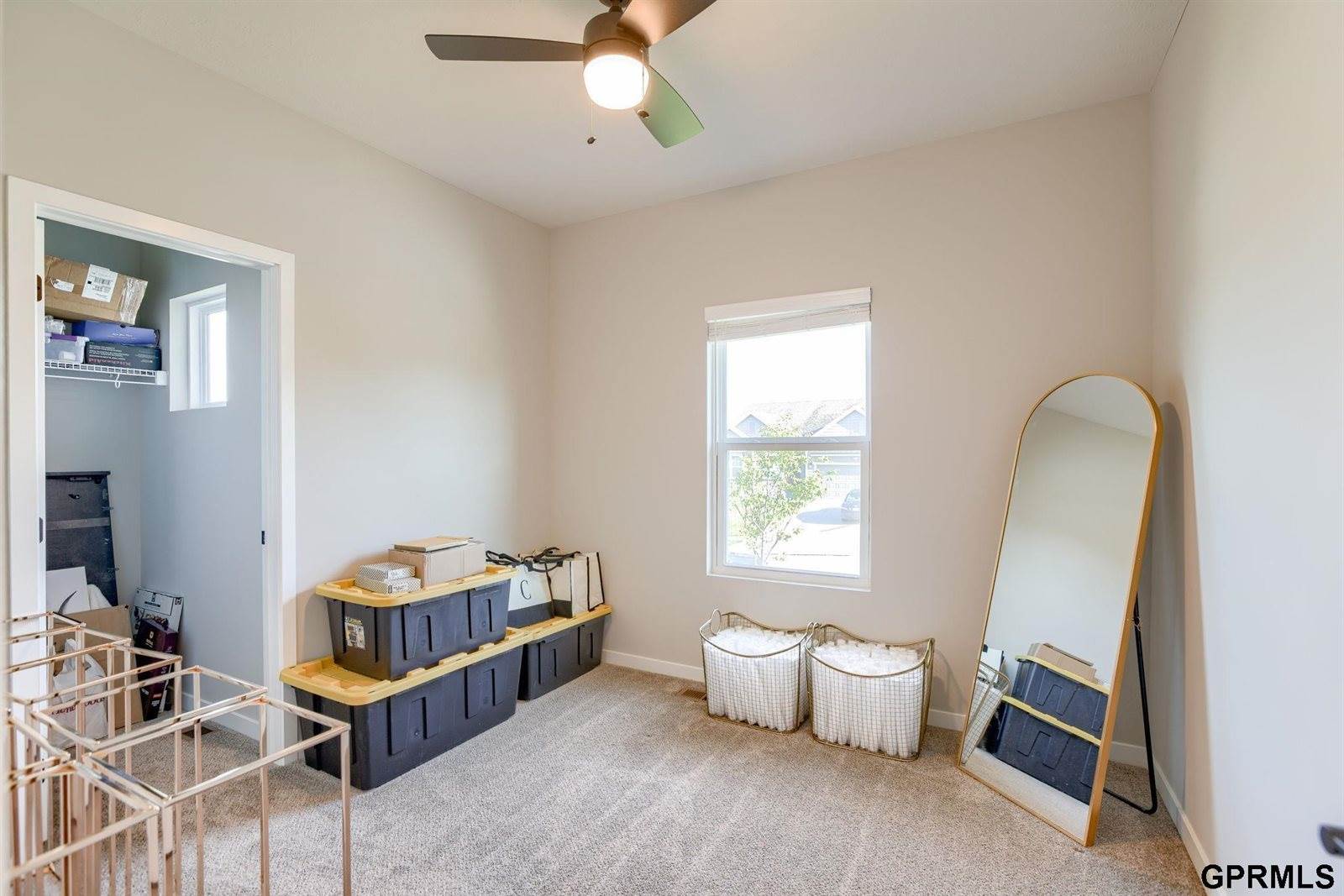 10915 Windward Avenue, Papillion, NE 68046