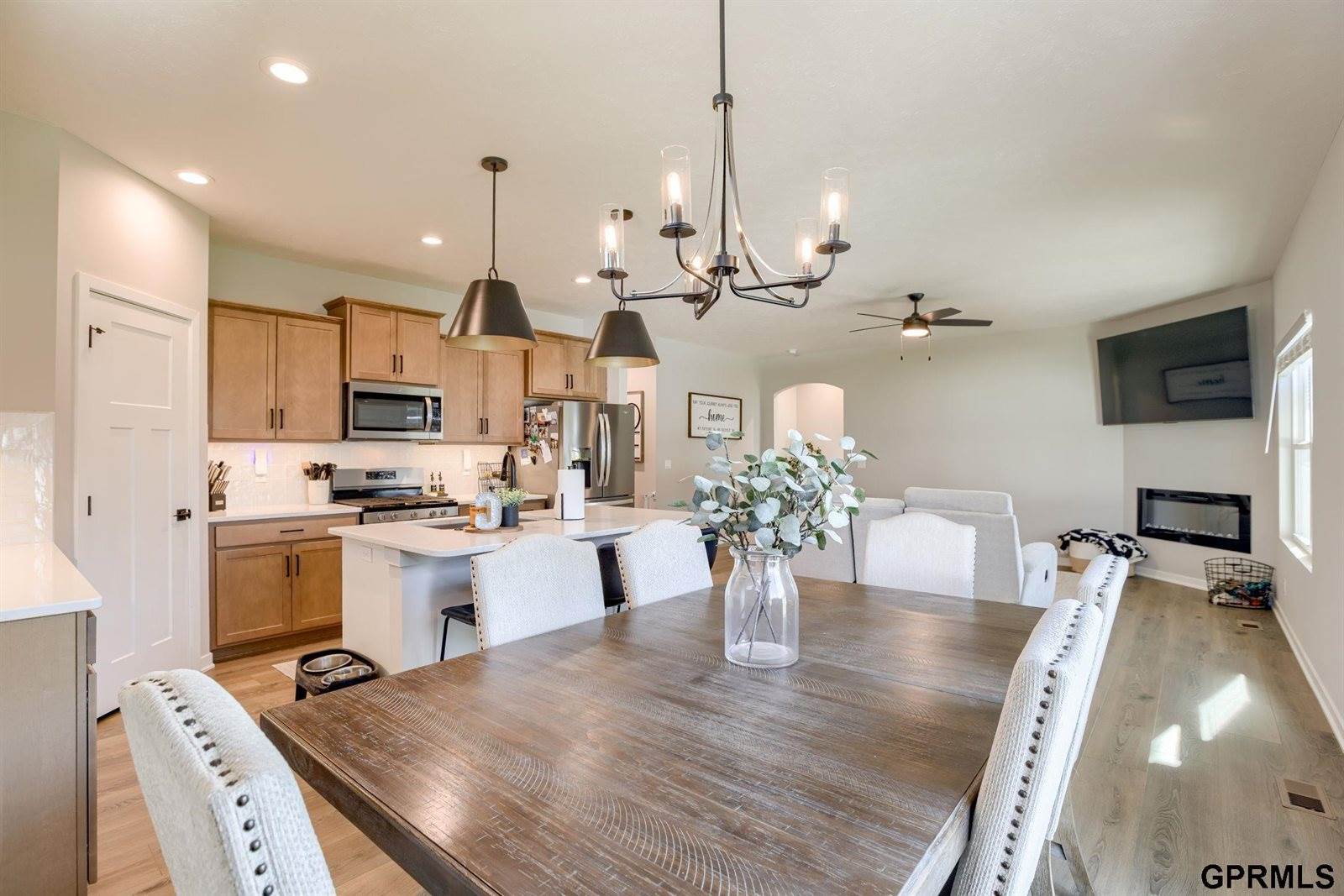 10915 Windward Avenue, Papillion, NE 68046