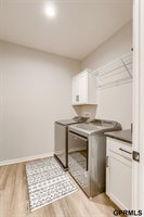 10915 Windward Avenue, Papillion, NE 68046