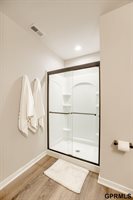 10915 Windward Avenue, Papillion, NE 68046