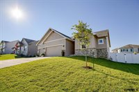 10915 Windward Avenue, Papillion, NE 68046
