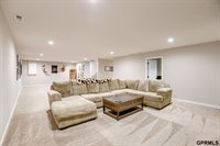 10915 Windward Avenue, Papillion, NE 68046