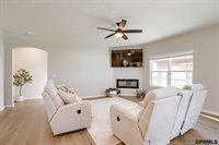 10915 Windward Avenue, Papillion, NE 68046