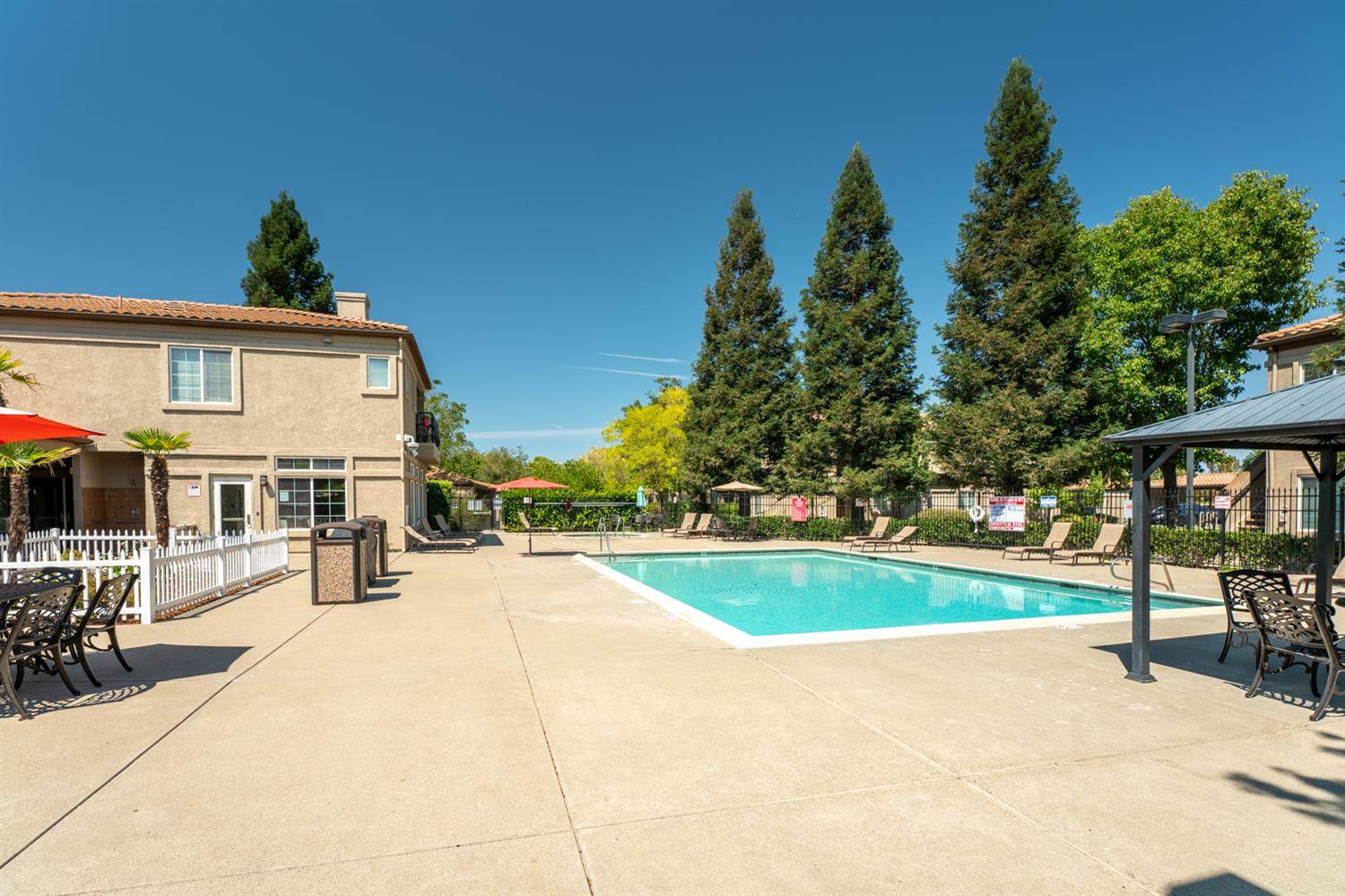 4200 East Commerce Way, Sacramento, CA 95834