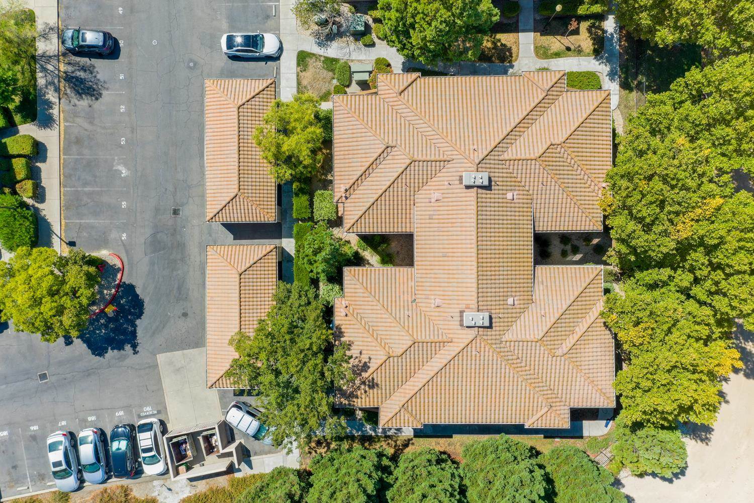 4200 East Commerce Way, Sacramento, CA 95834