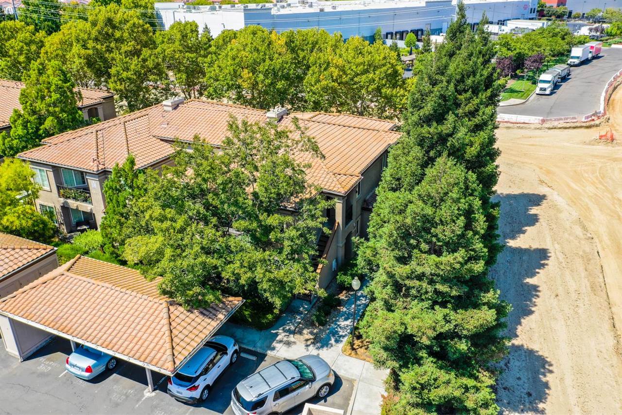 4200 East Commerce Way, Sacramento, CA 95834