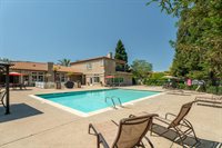 4200 East Commerce Way, Sacramento, CA 95834