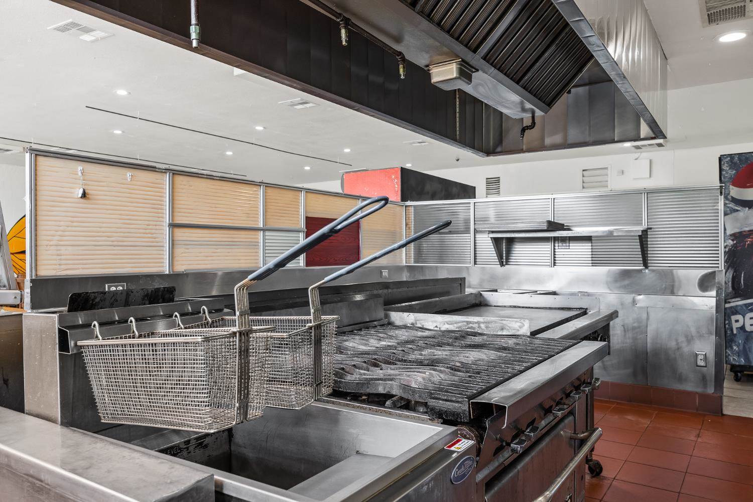 33027 Road 159, Ivanhoe, CA 93235