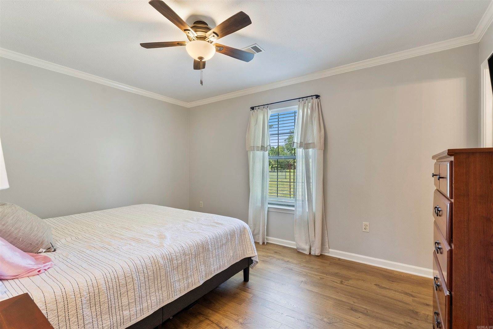 71 N Church, Vilonia, AR 72173