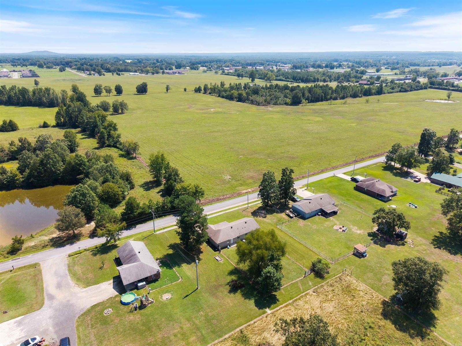 71 N Church, Vilonia, AR 72173