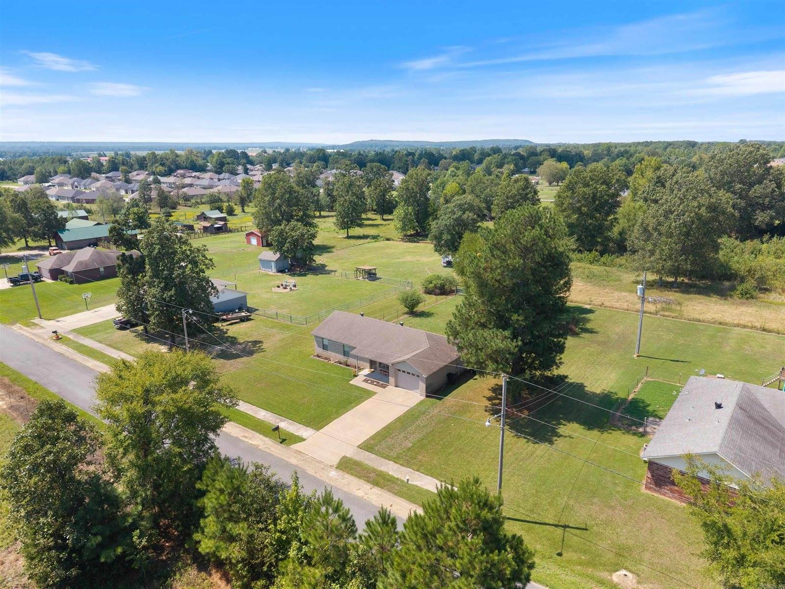 71 N Church, Vilonia, AR 72173