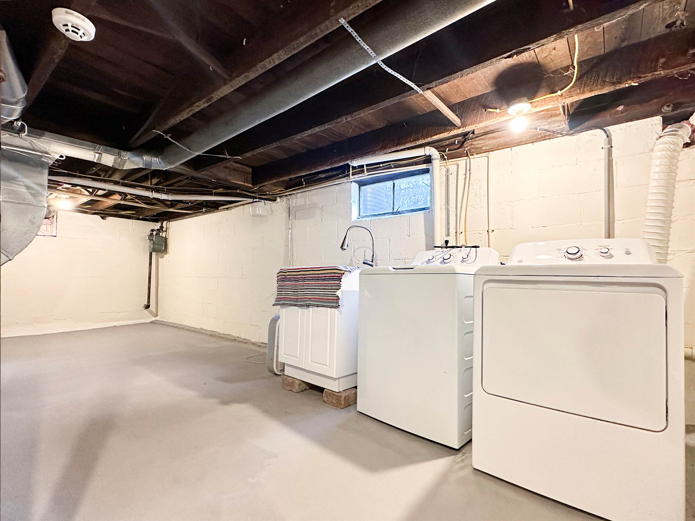 211 Monroe St, Loudonville, OH 44842