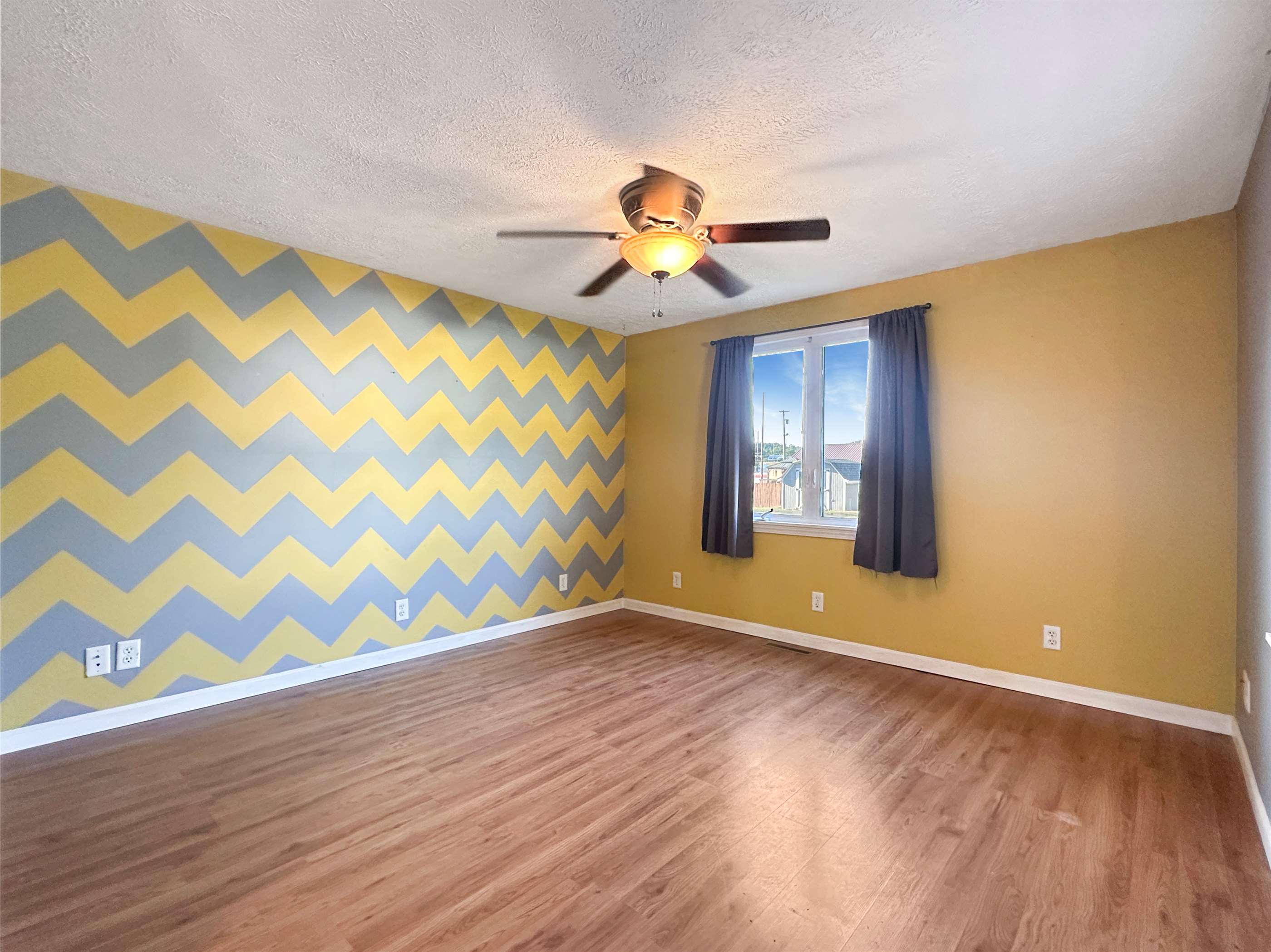 211 Monroe St, Loudonville, OH 44842