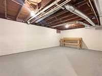 211 Monroe St, Loudonville, OH 44842