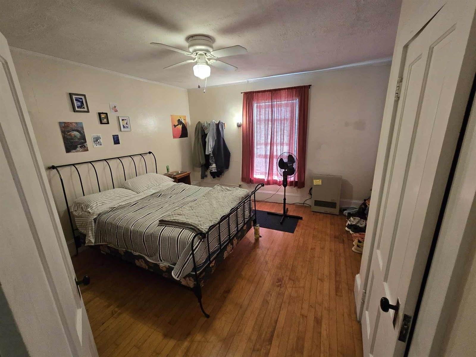 72 Garland Street, Bangor, ME 04401