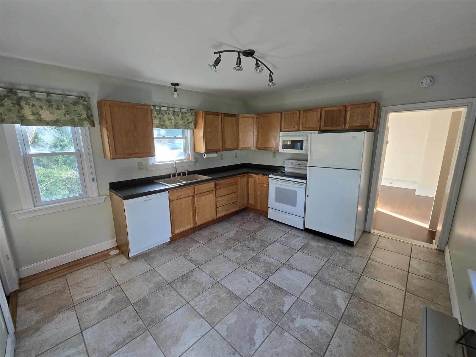 72 Garland Street, Bangor, ME 04401