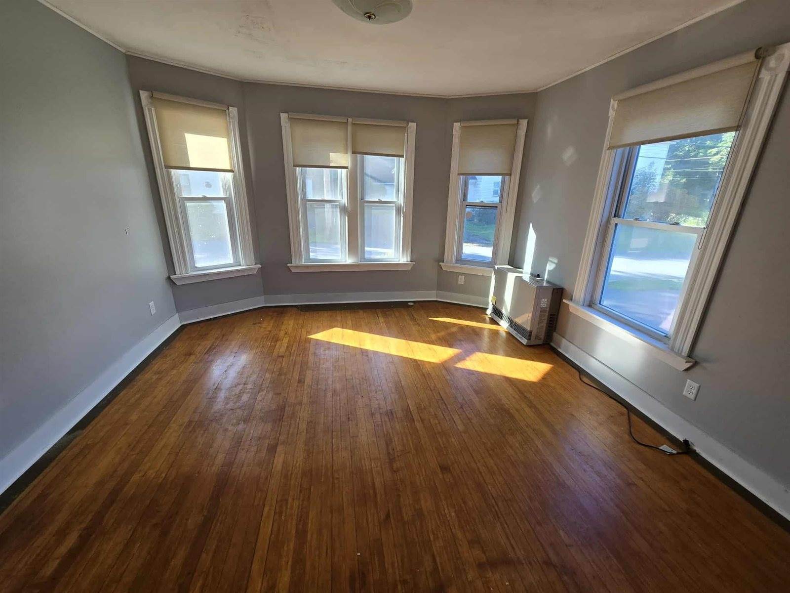 72 Garland Street, Bangor, ME 04401