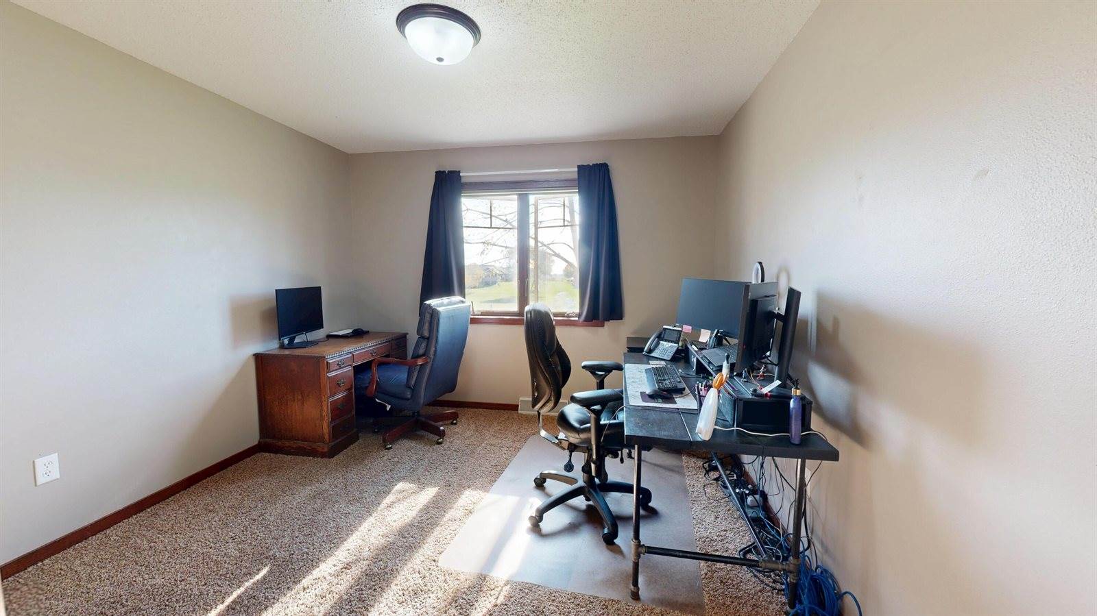 W7954 Country Ave, Holland, WI 54636