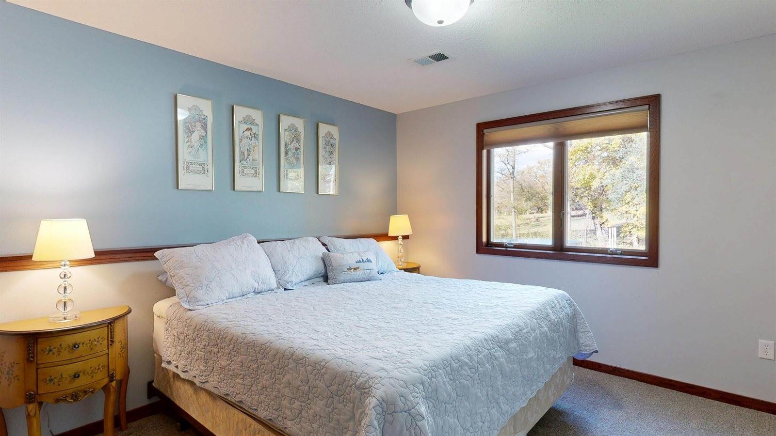 W7954 Country Ave, Holland, WI 54636