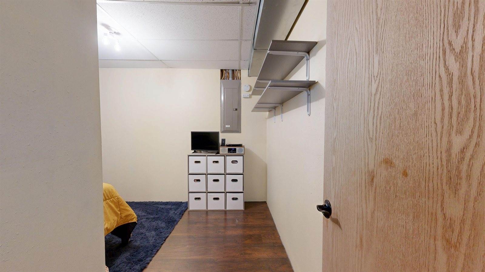 W7954 Country Ave, Holland, WI 54636