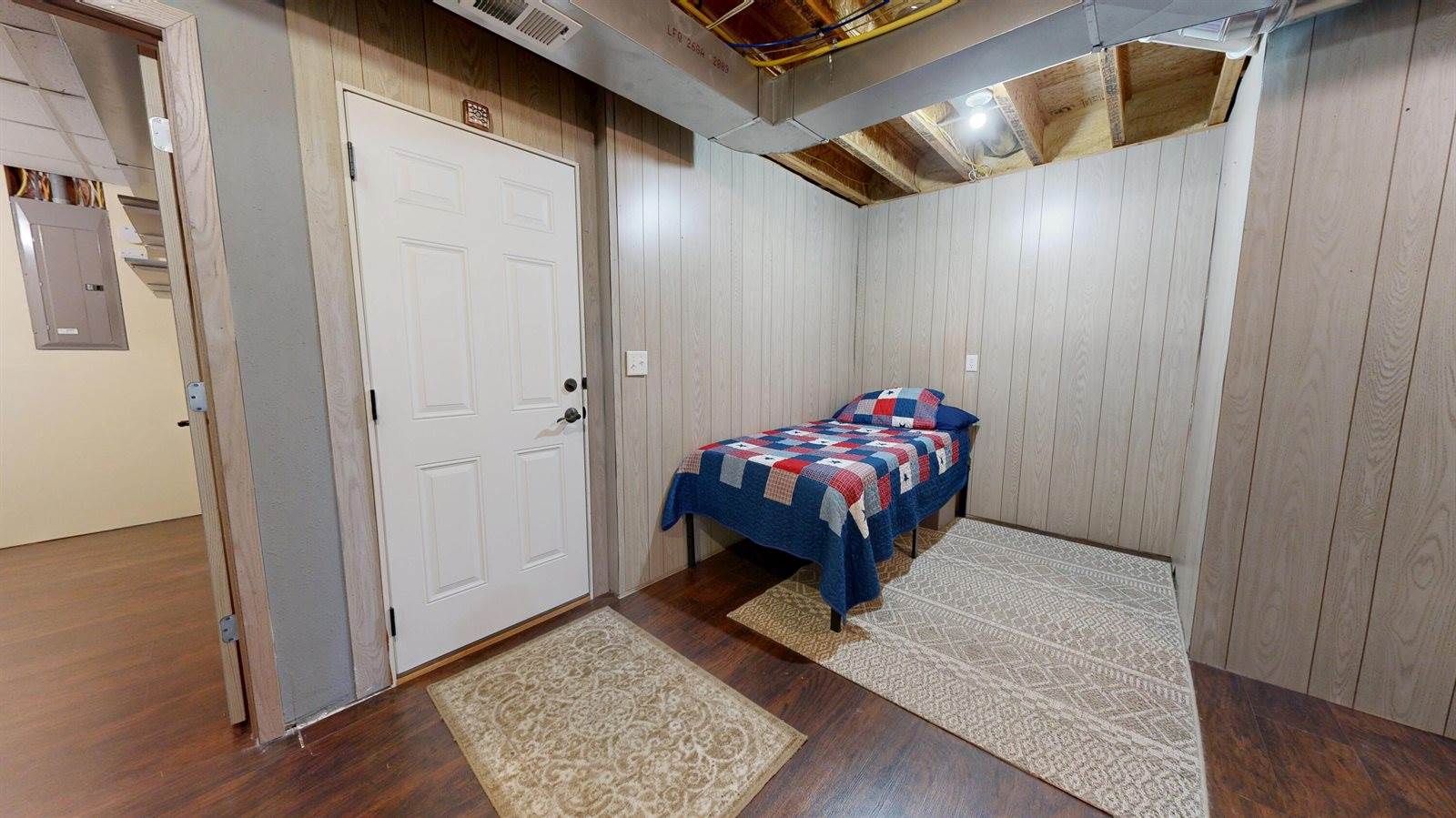 W7954 Country Ave, Holland, WI 54636