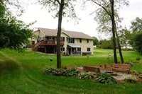 W7954 Country Ave, Holland, WI 54636