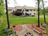 W7954 Country Ave, Holland, WI 54636