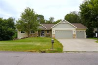 W7954 Country Ave, Holland, WI 54636