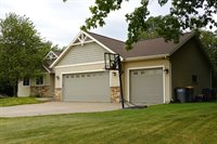 W7954 Country Ave, Holland, WI 54636
