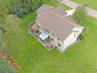 W7954 Country Ave, Holland, WI 54636