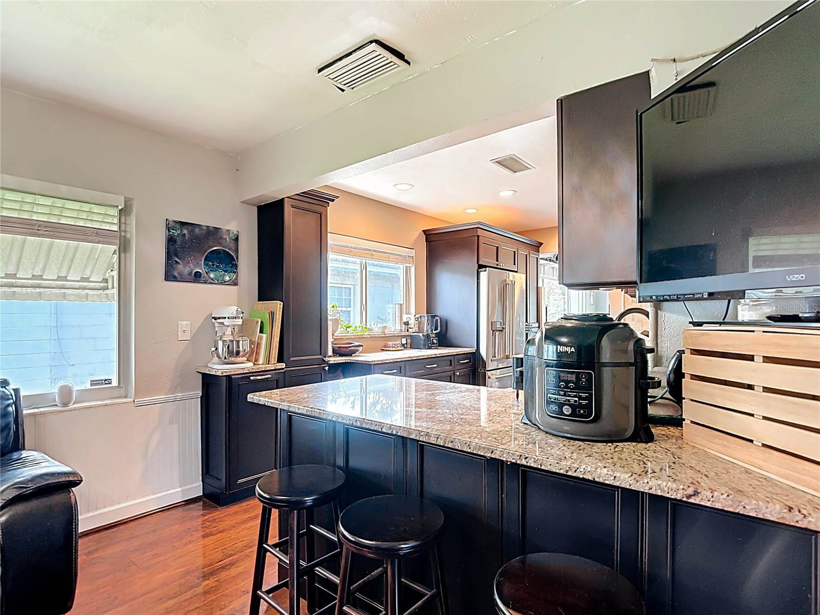 5335 8TH Avenue North, Saint Petersburg, FL 33710