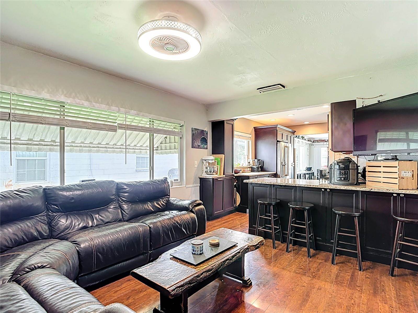 5335 8TH Avenue North, Saint Petersburg, FL 33710