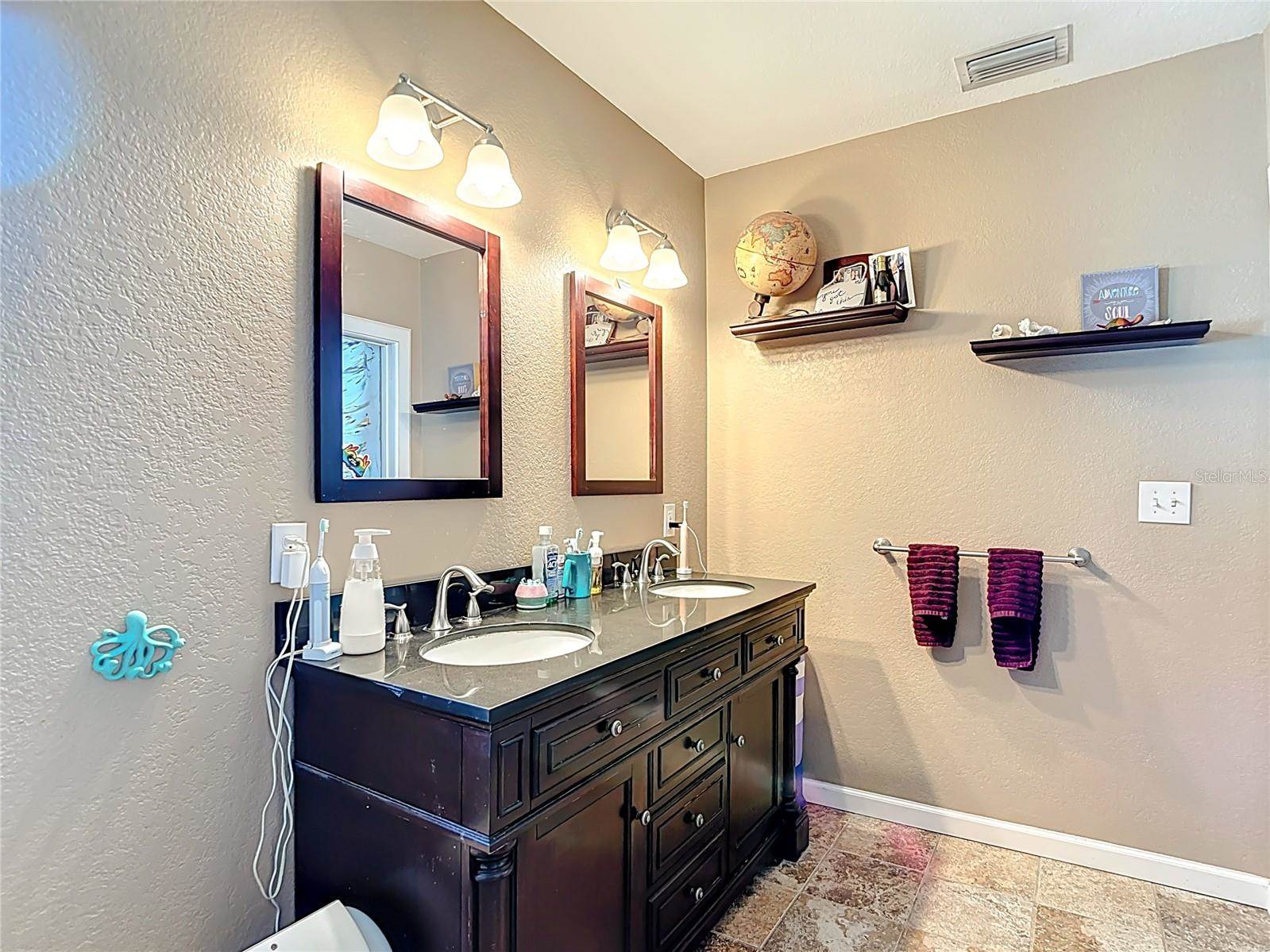 5335 8TH Avenue North, Saint Petersburg, FL 33710