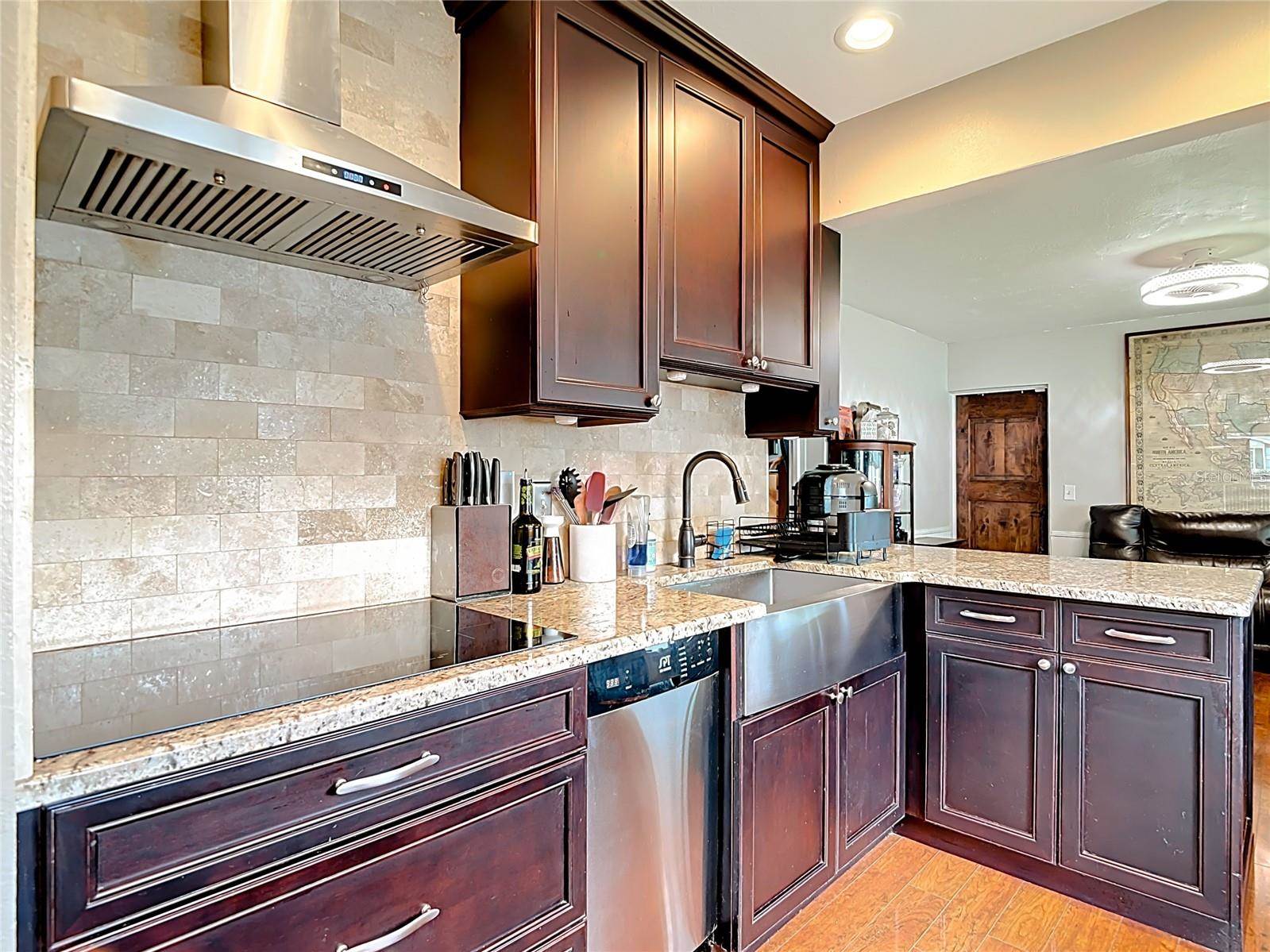 5335 8TH Avenue North, Saint Petersburg, FL 33710