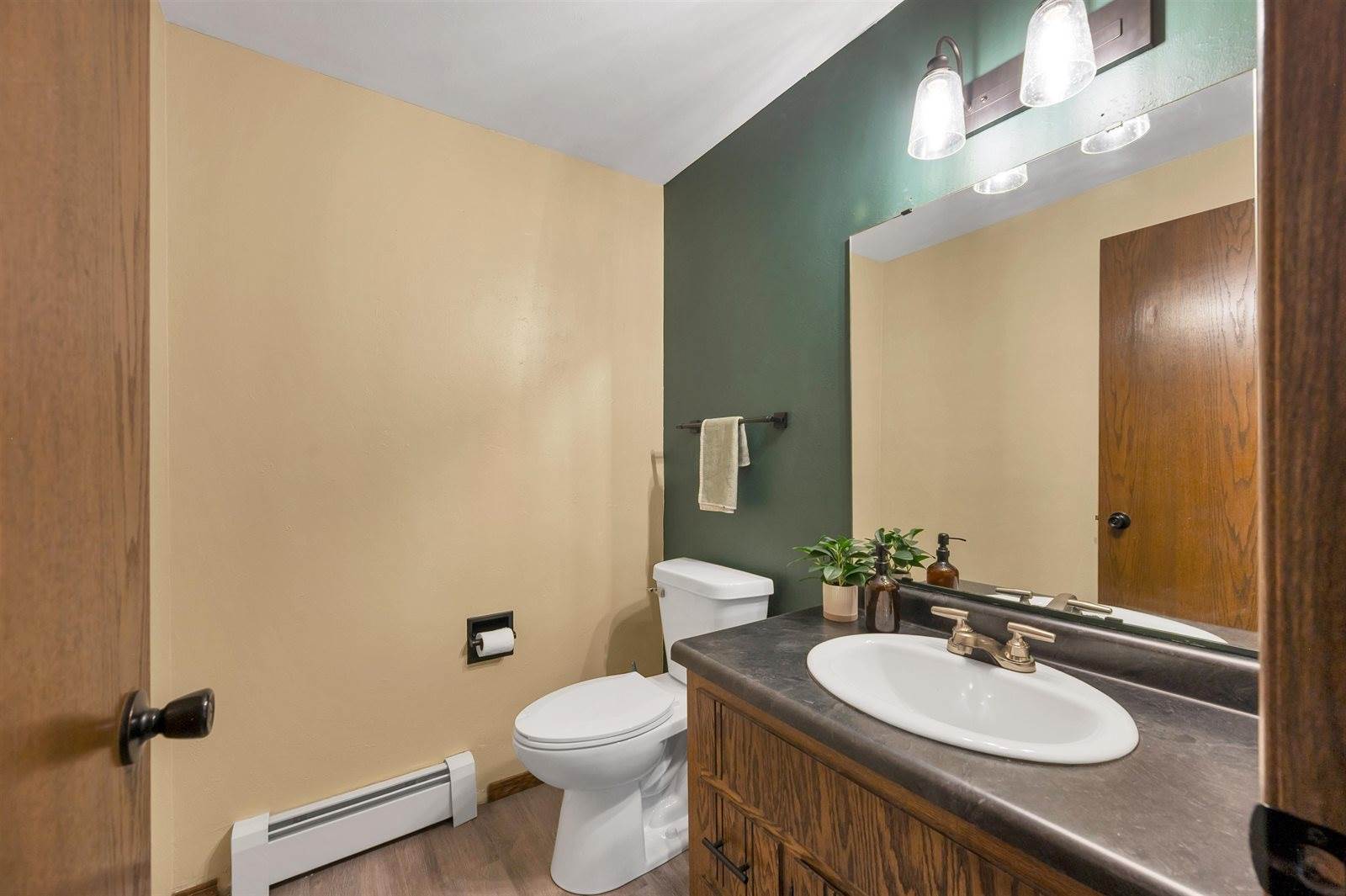 929 Laverne Drive, Green Bay, WI 54311