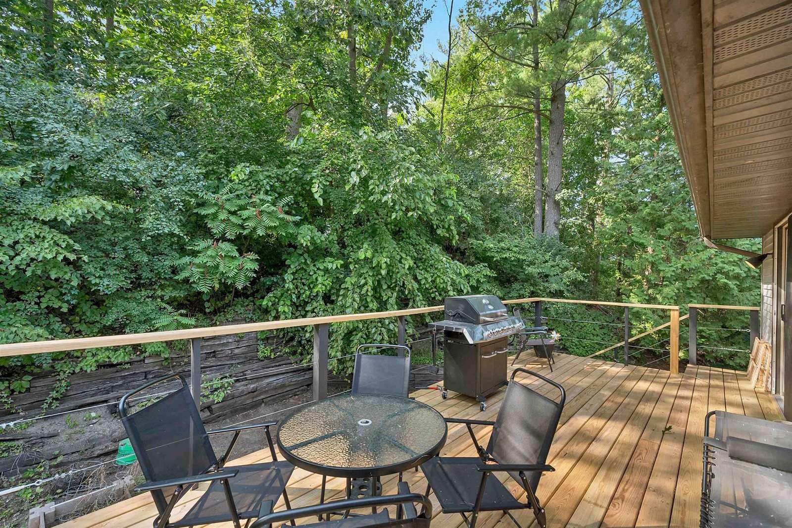 929 Laverne Drive, Green Bay, WI 54311