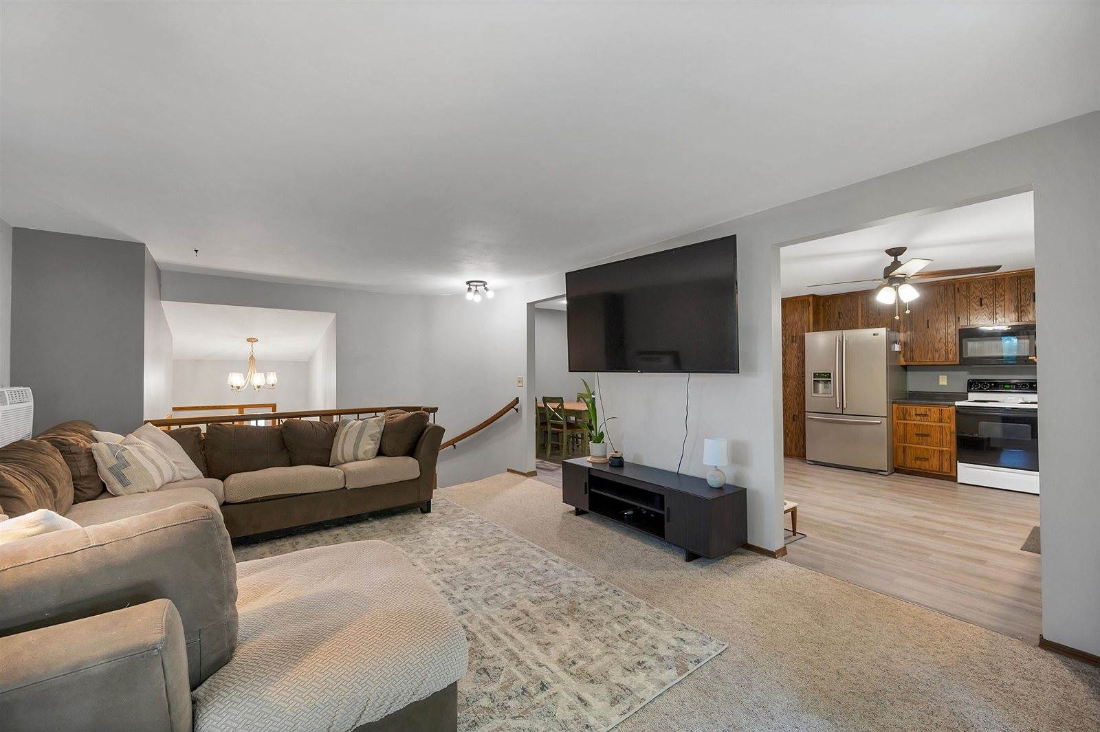 929 Laverne Drive, Green Bay, WI 54311