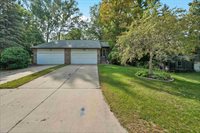 929 Laverne Drive, Green Bay, WI 54311