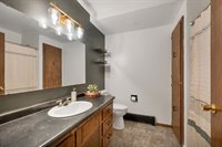 929 Laverne Drive, Green Bay, WI 54311