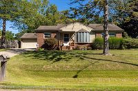 2224 Pembroke Road, Lansinng, MI 48906