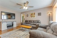 2224 Pembroke Road, Lansinng, MI 48906