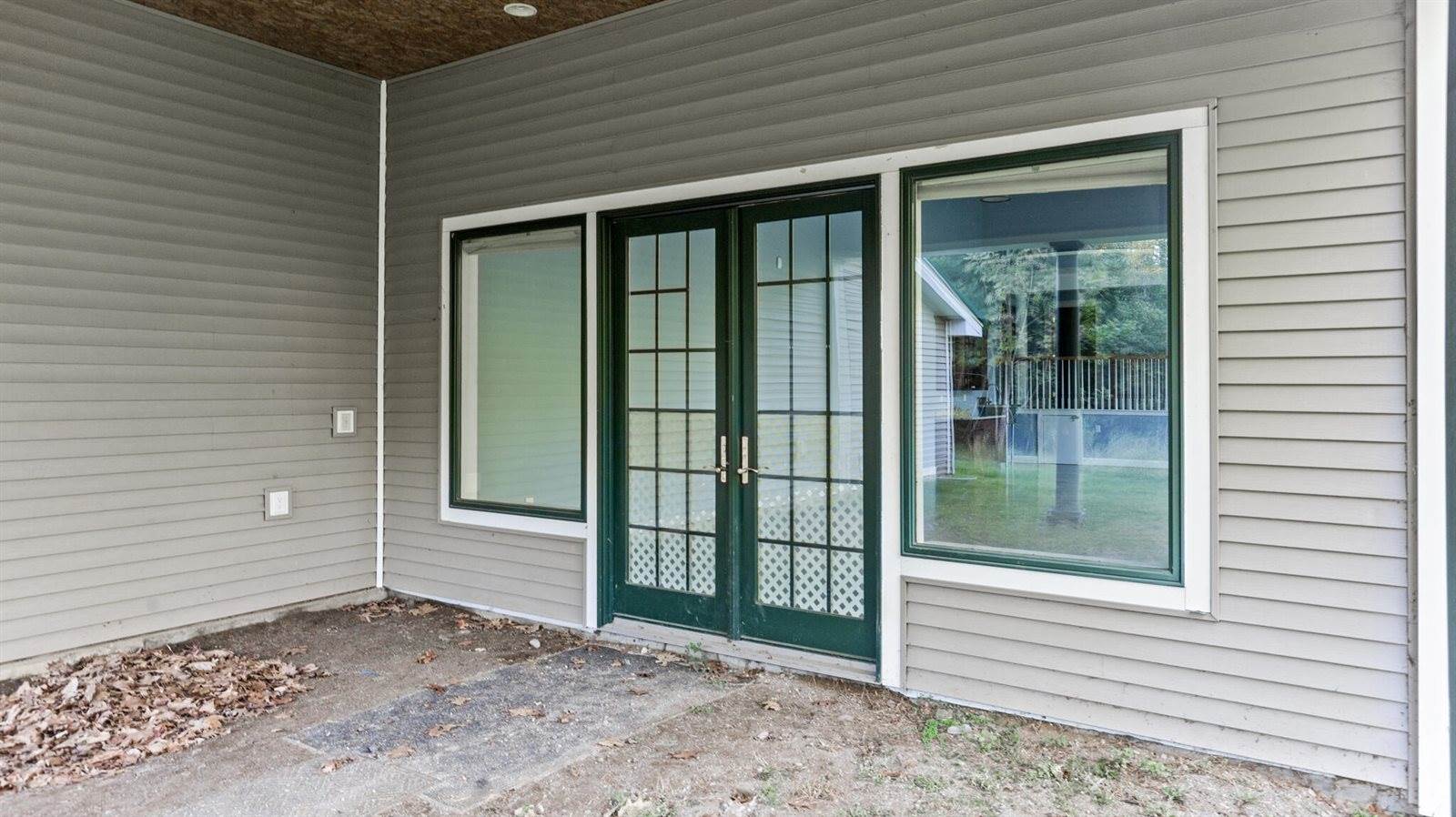 245 Center Drive, Orrington, ME 04474