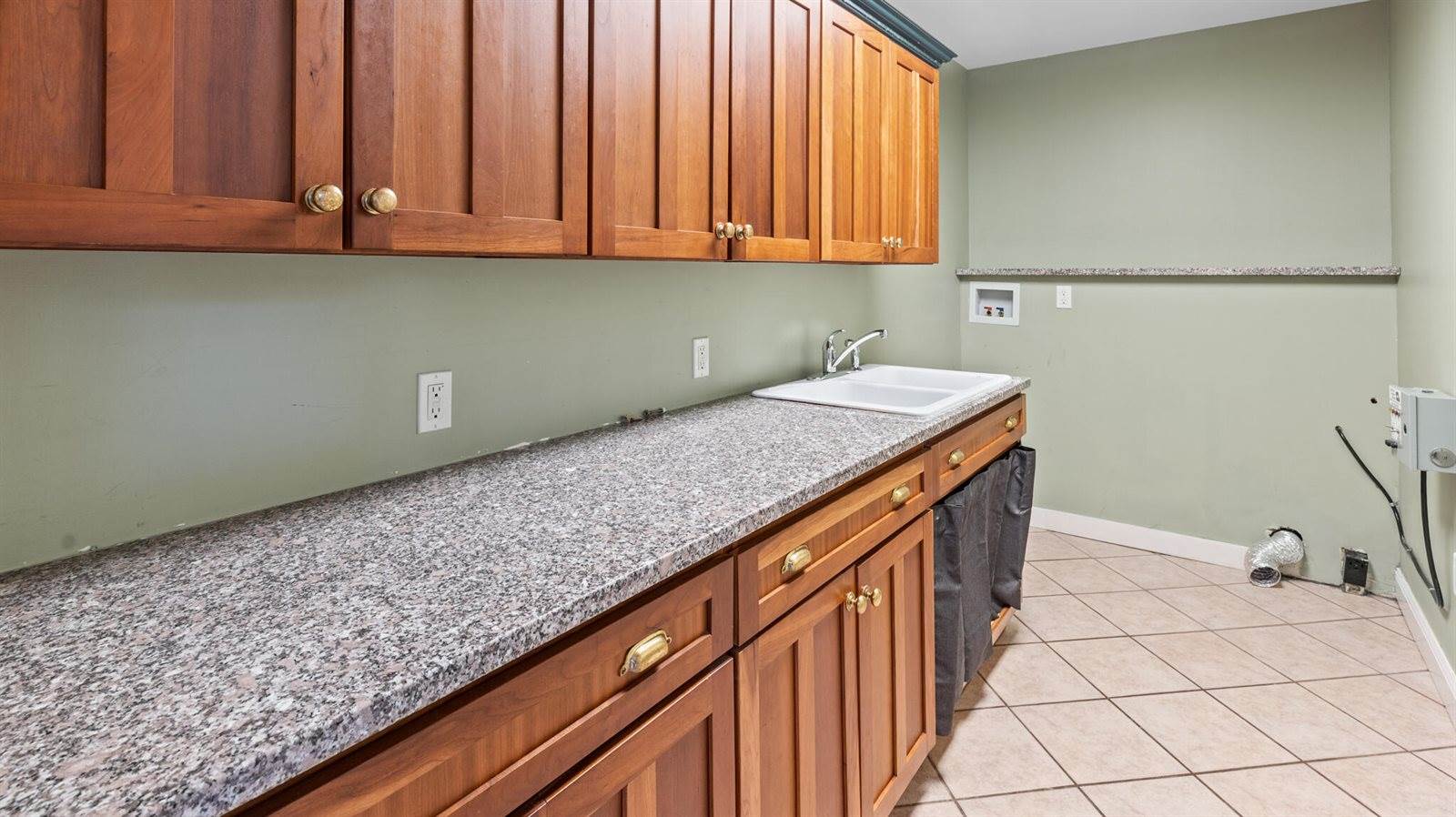 245 Center Drive, Orrington, ME 04474