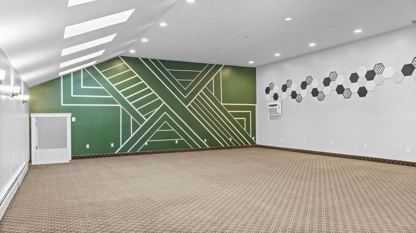 245 Center Drive, Orrington, ME 04474